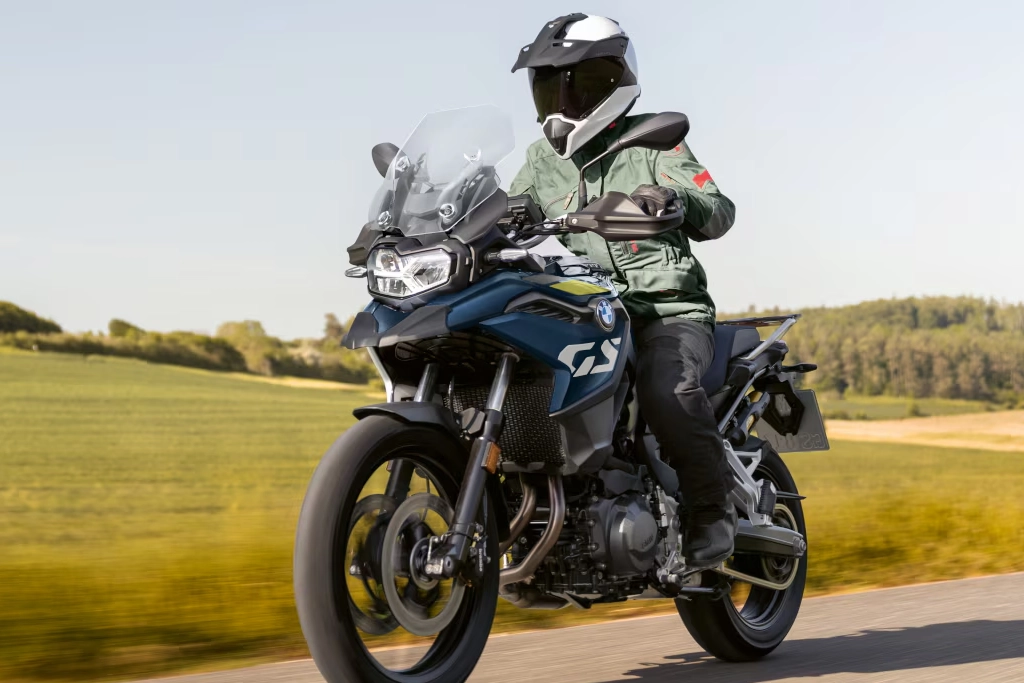 bmw_motorrad_f_800_gs_banner_559732387.webp