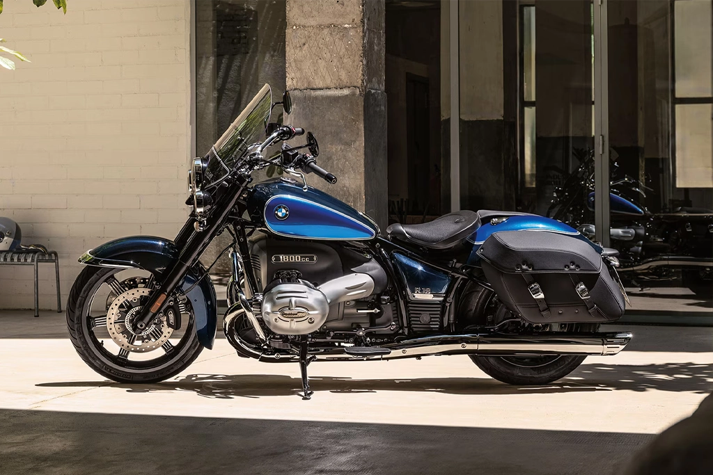 bmw_motorrad_r_18_classic_banner_2119164237.webp