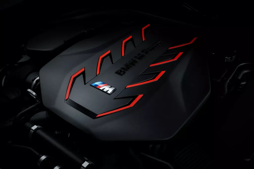 BMW M5 hybride rechargeable moteur