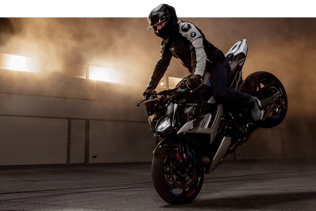 Détail du moteur de la BMW M 1000 R