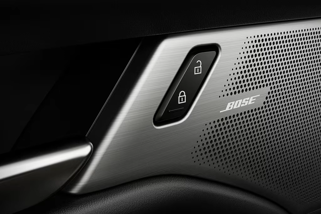 Intérieur moderne de la Mazda 3 avec écran central